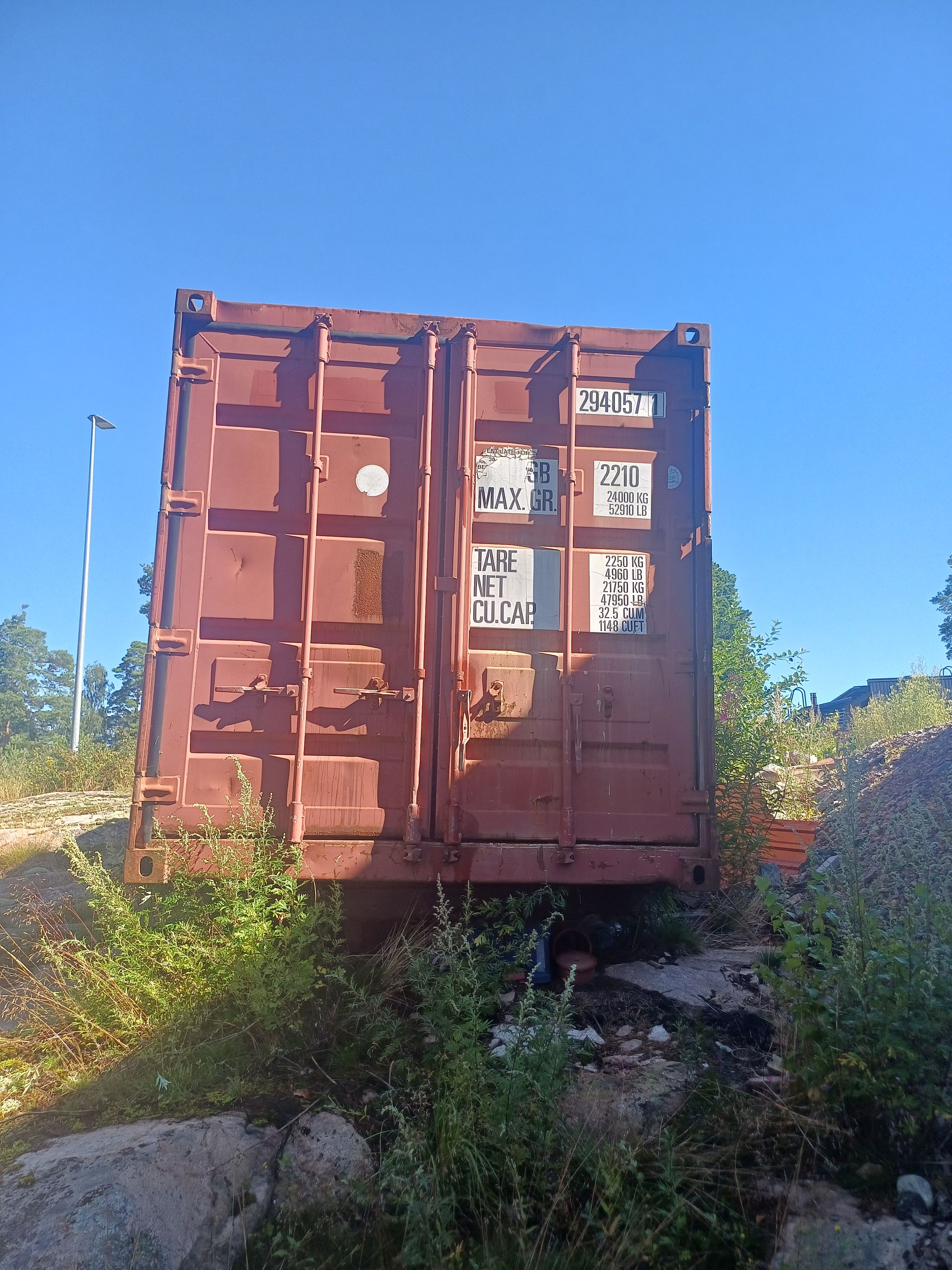 Image 2/4
