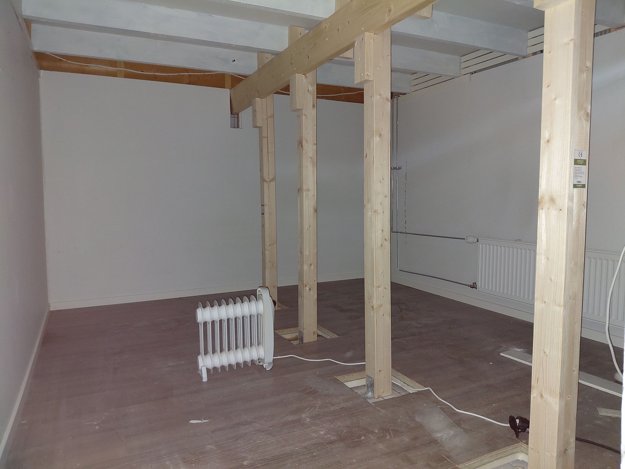 Image 17/46