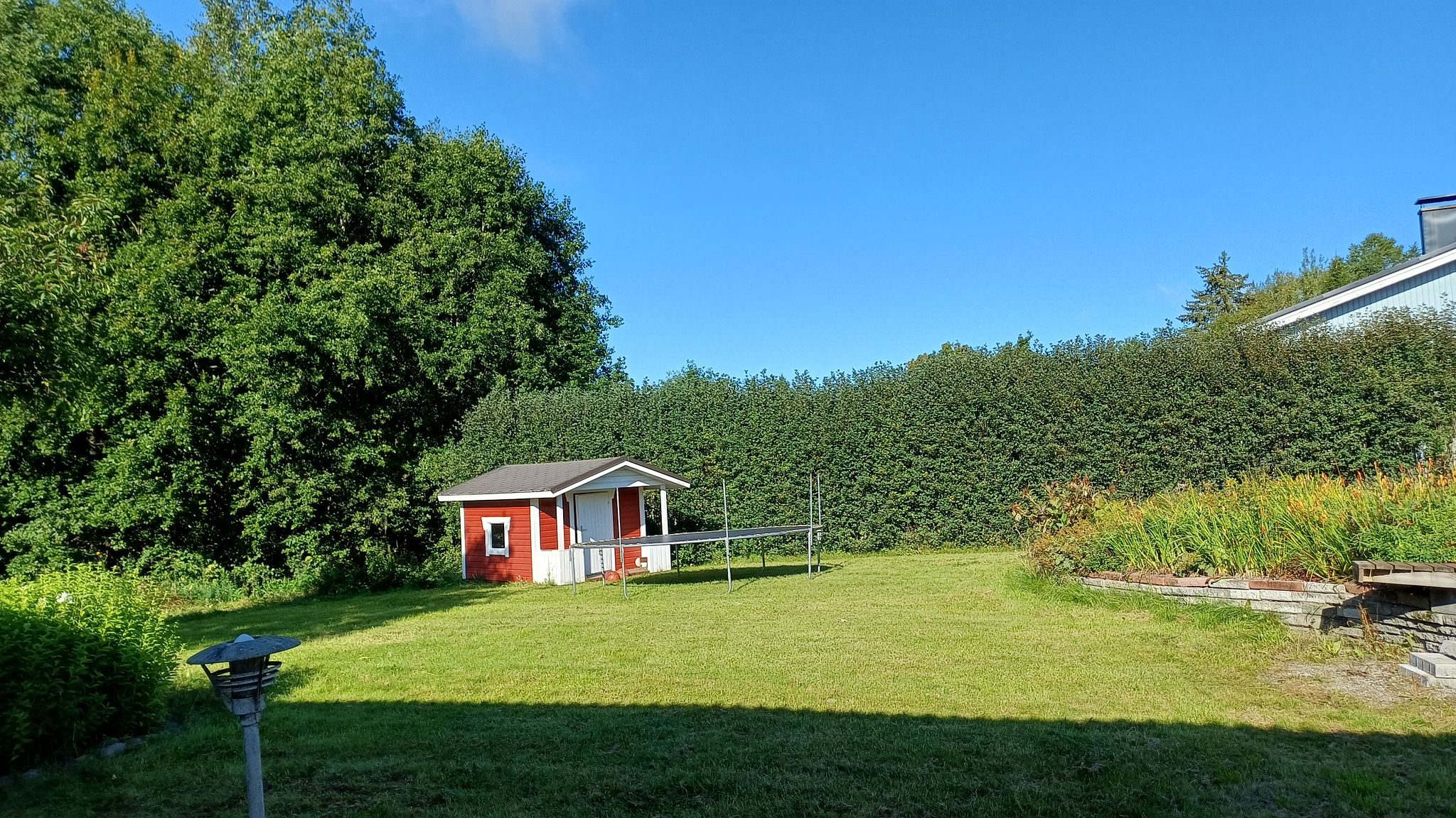 Image 18/52