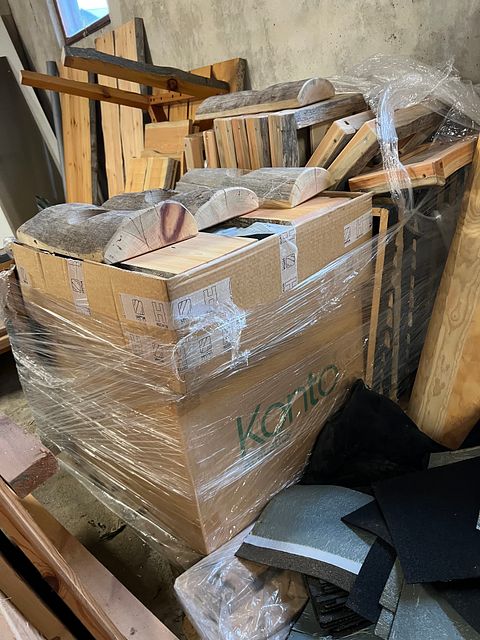 Image 3/19