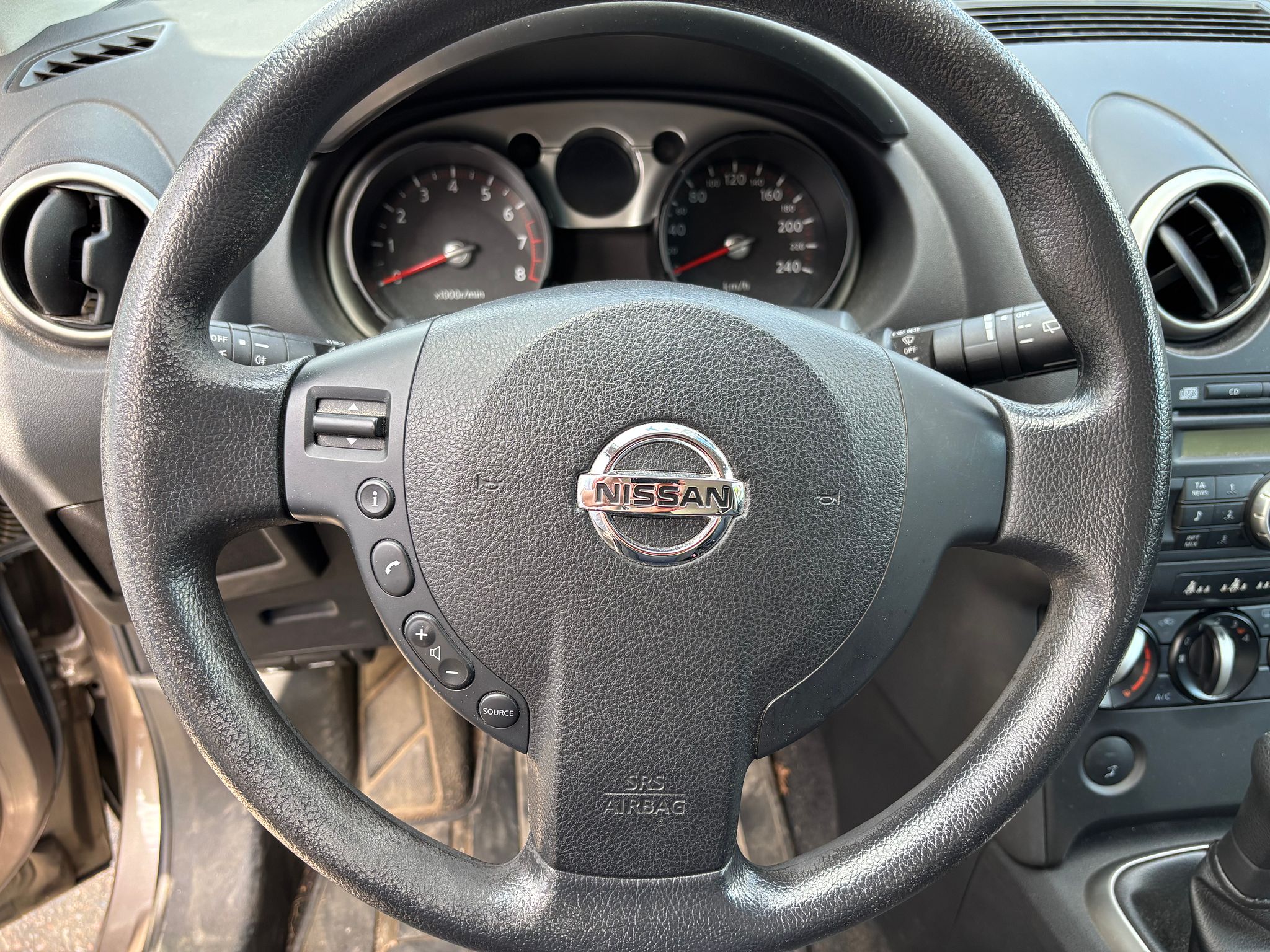 Image 11/25