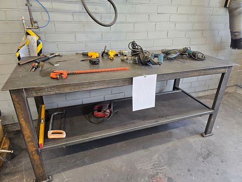 Image 4/7
