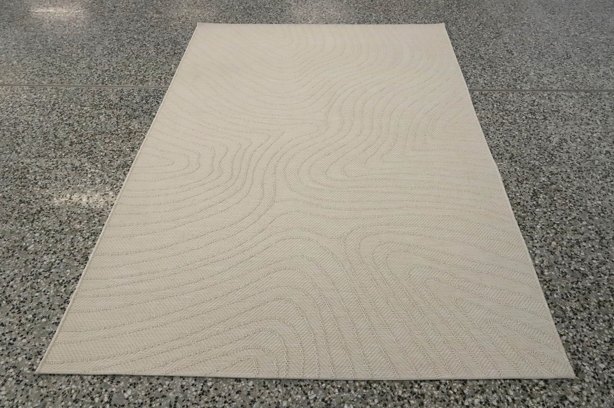 Image 1/6