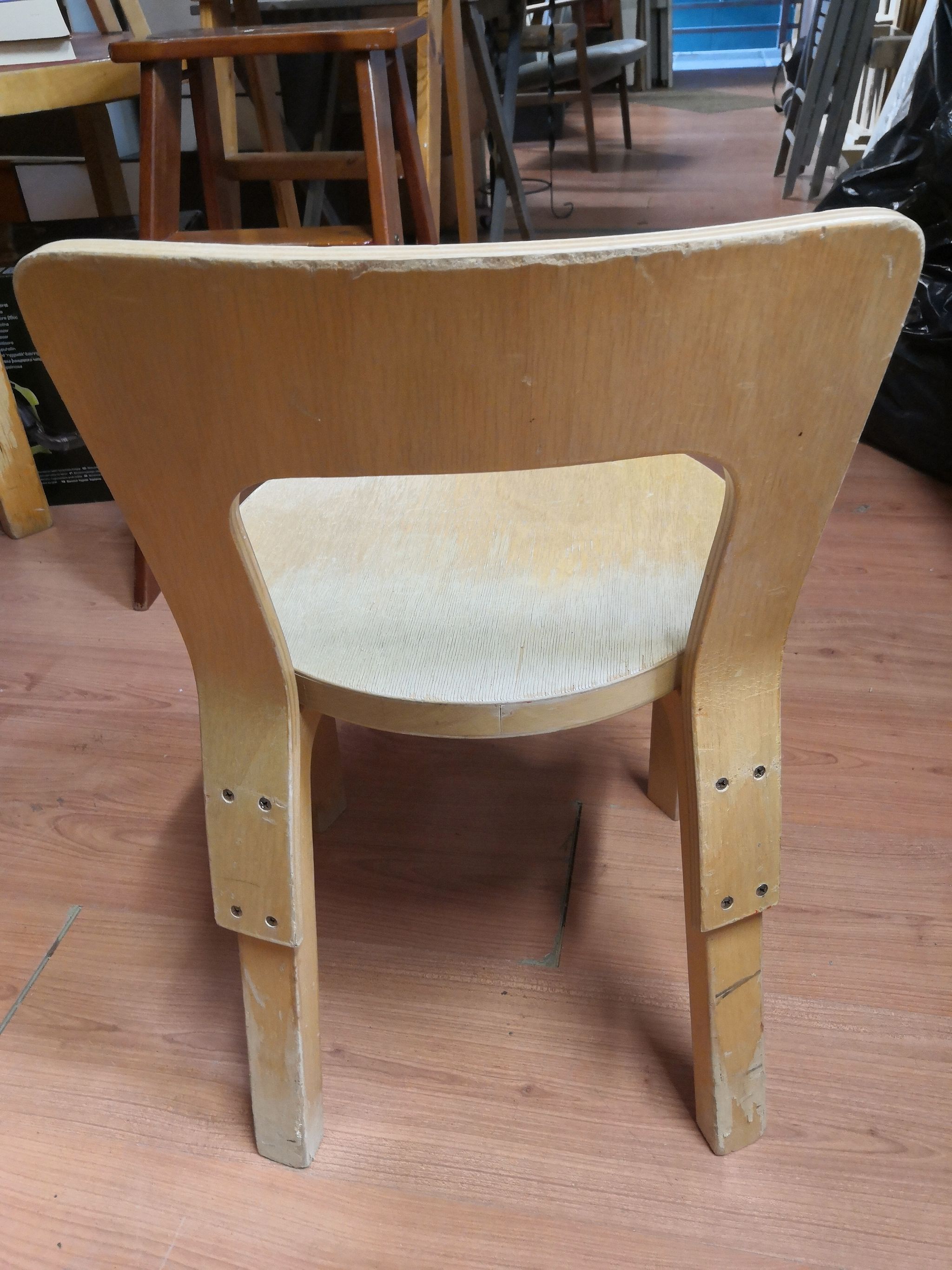 Image 8/10