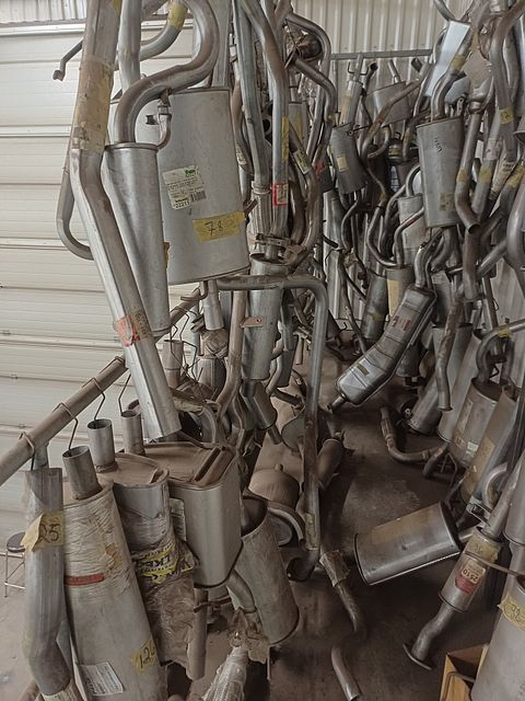 Image 3/4