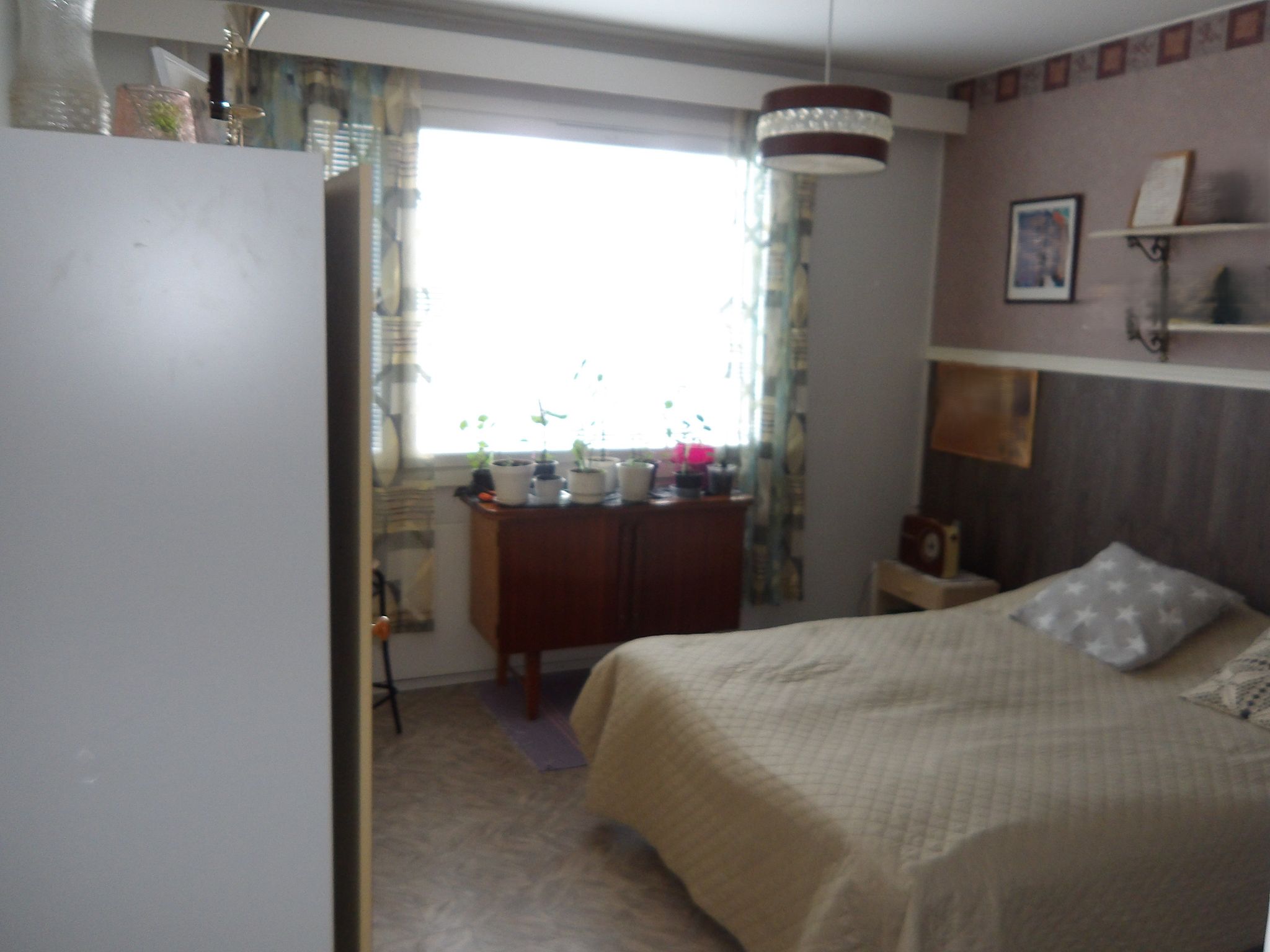 Image 2/7