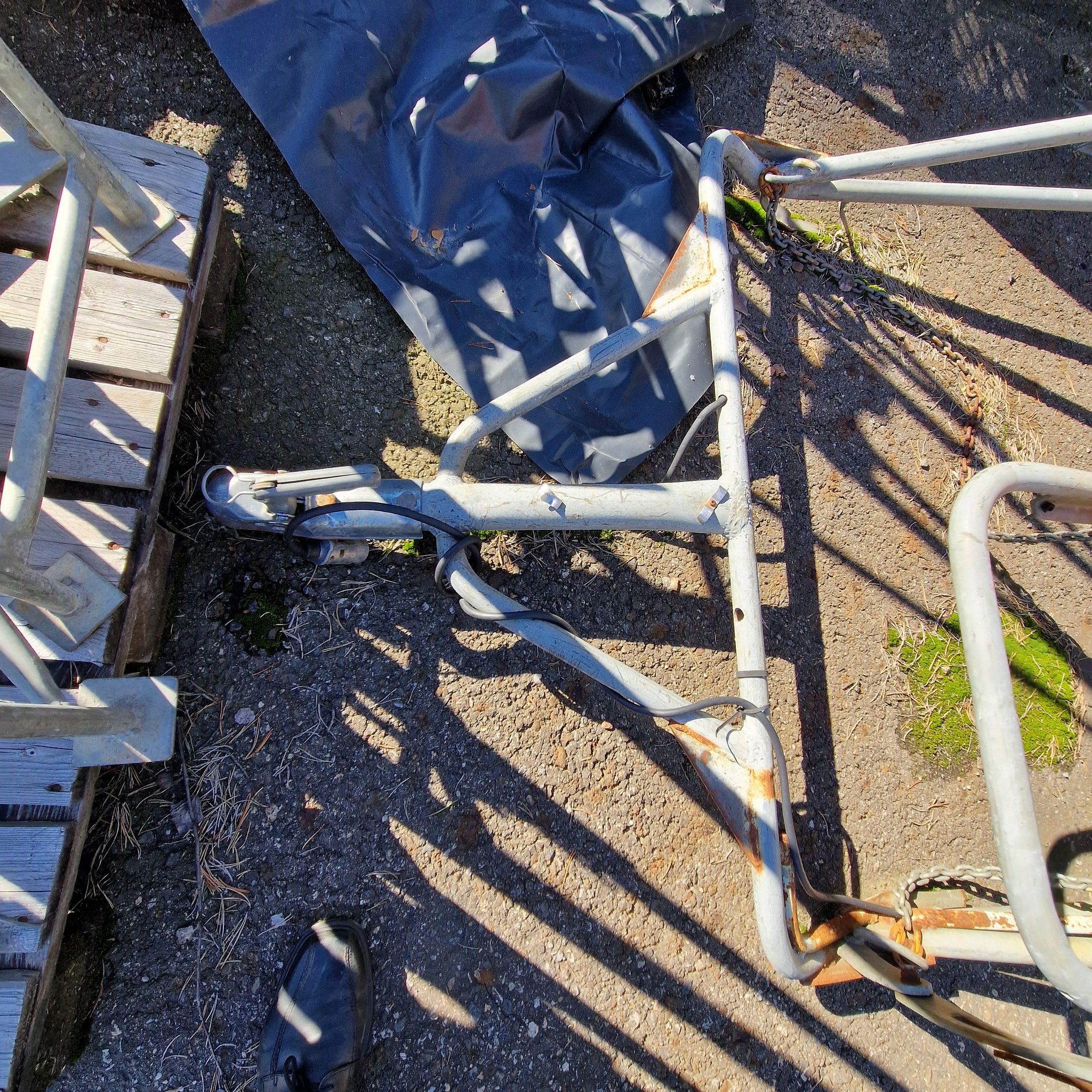 Image 3/4
