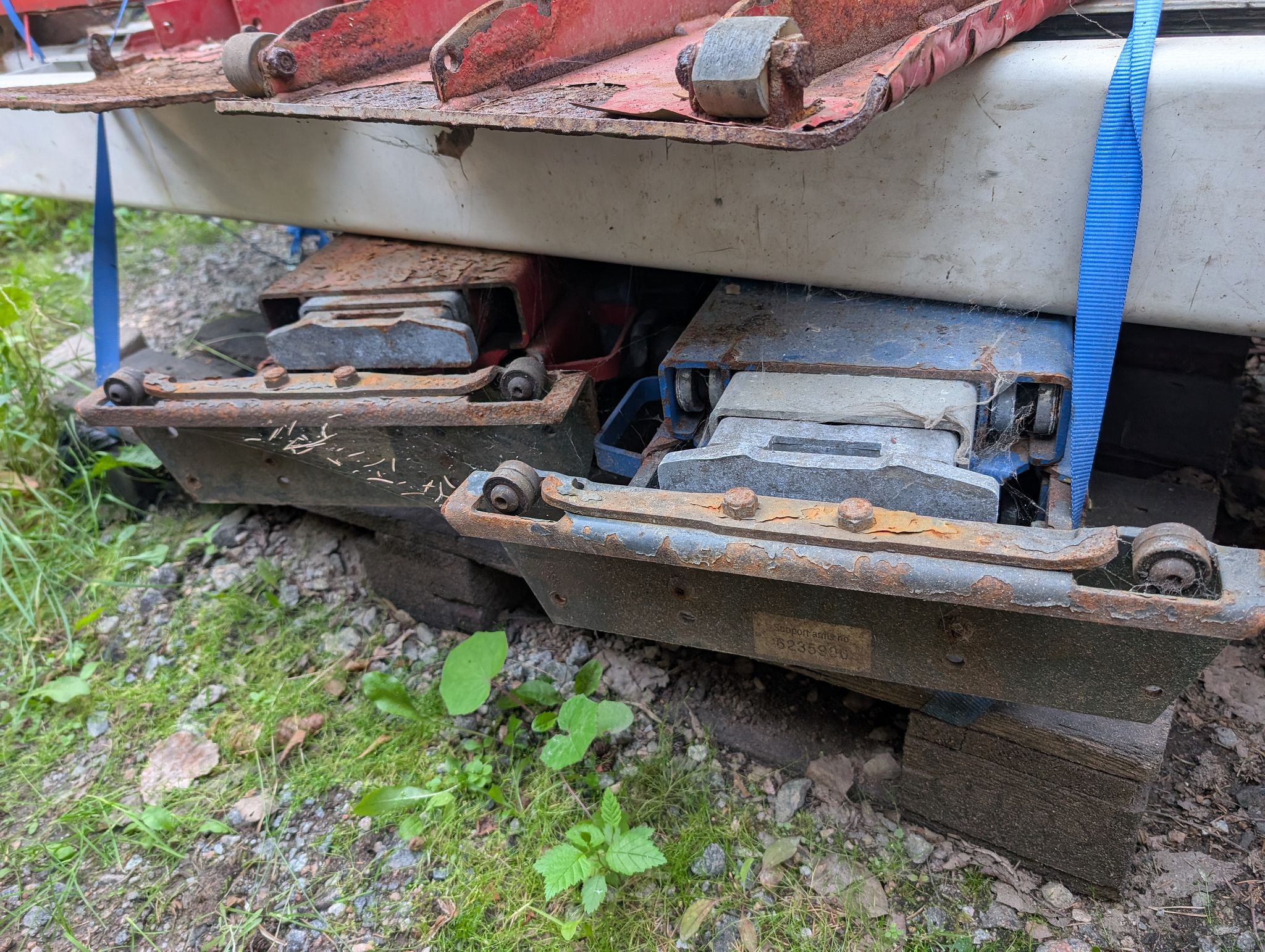 Image 6/8