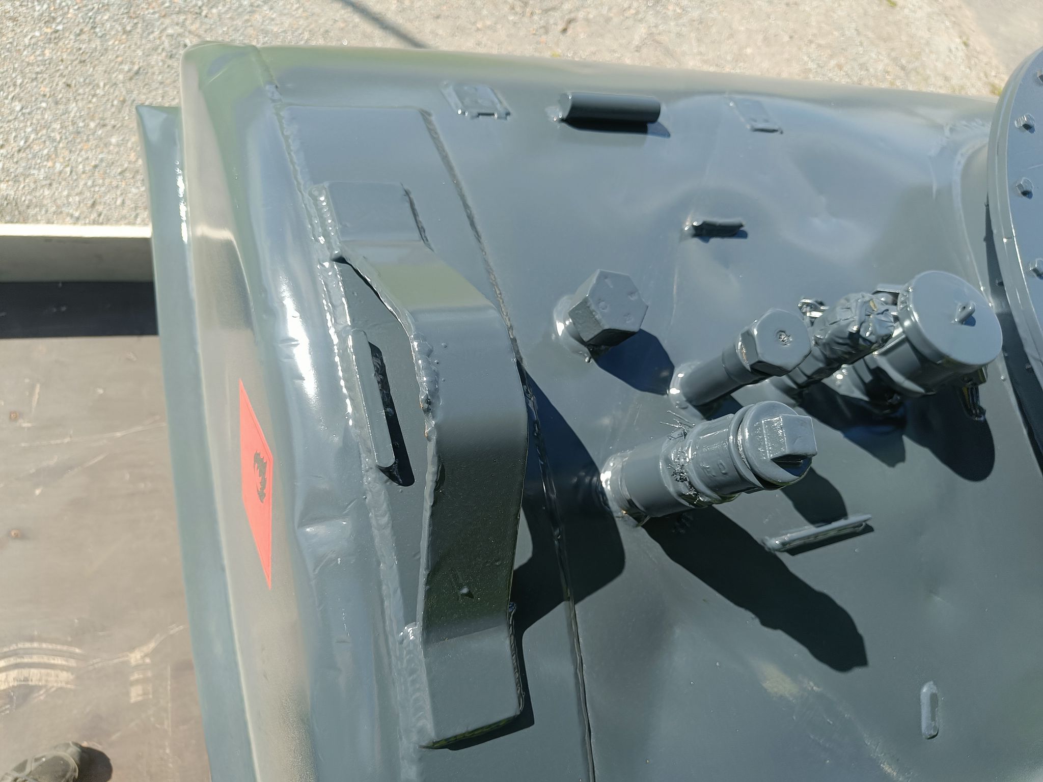 Image 3/3