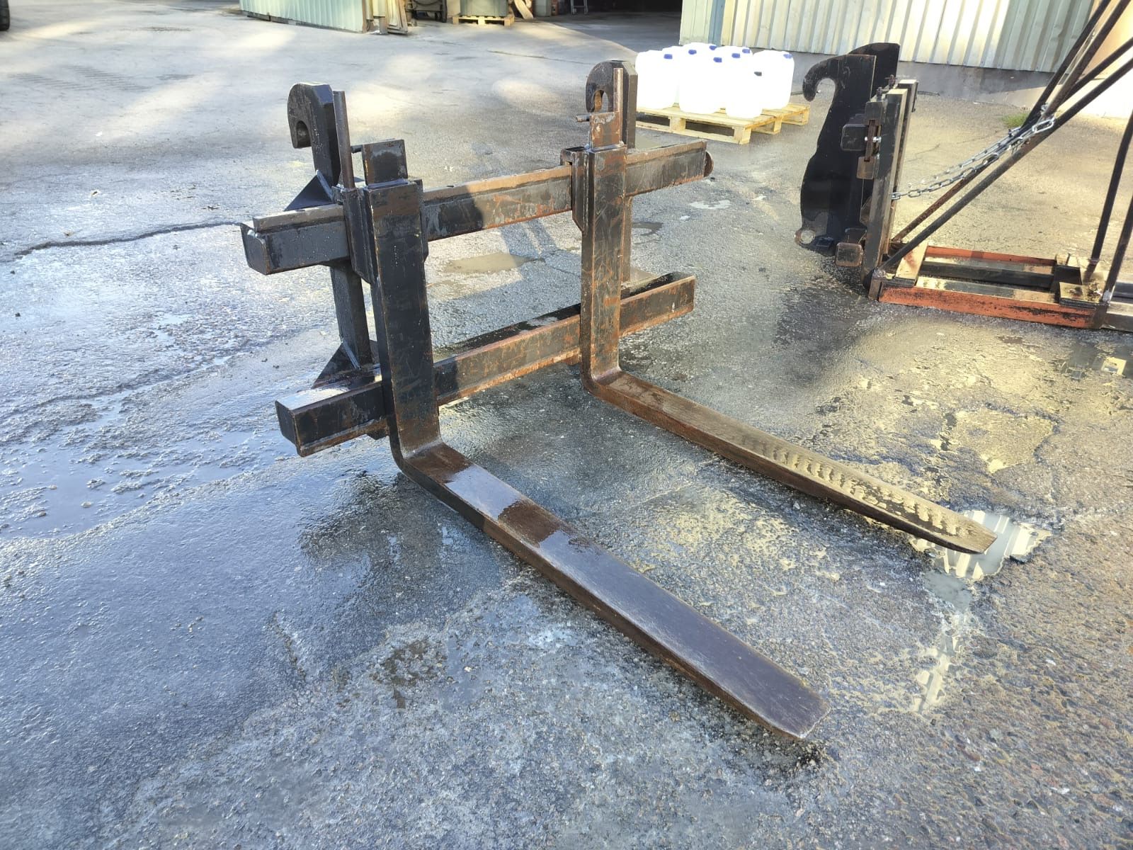 Image 1/6