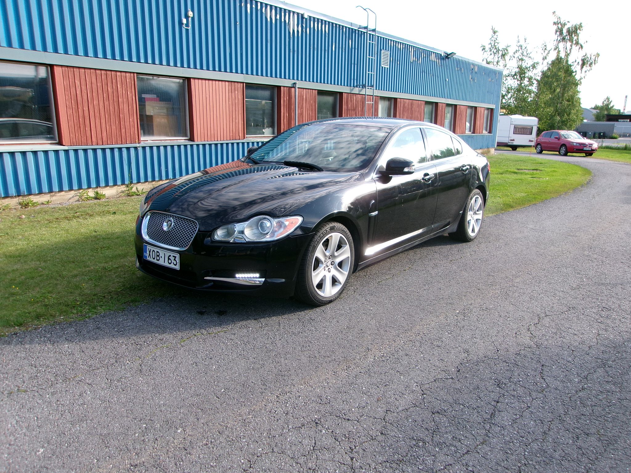 Image 1/12