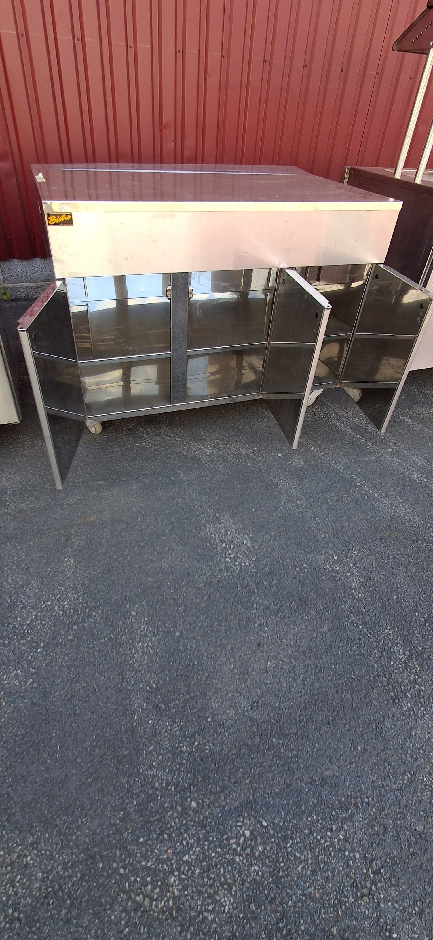 Image 8/20