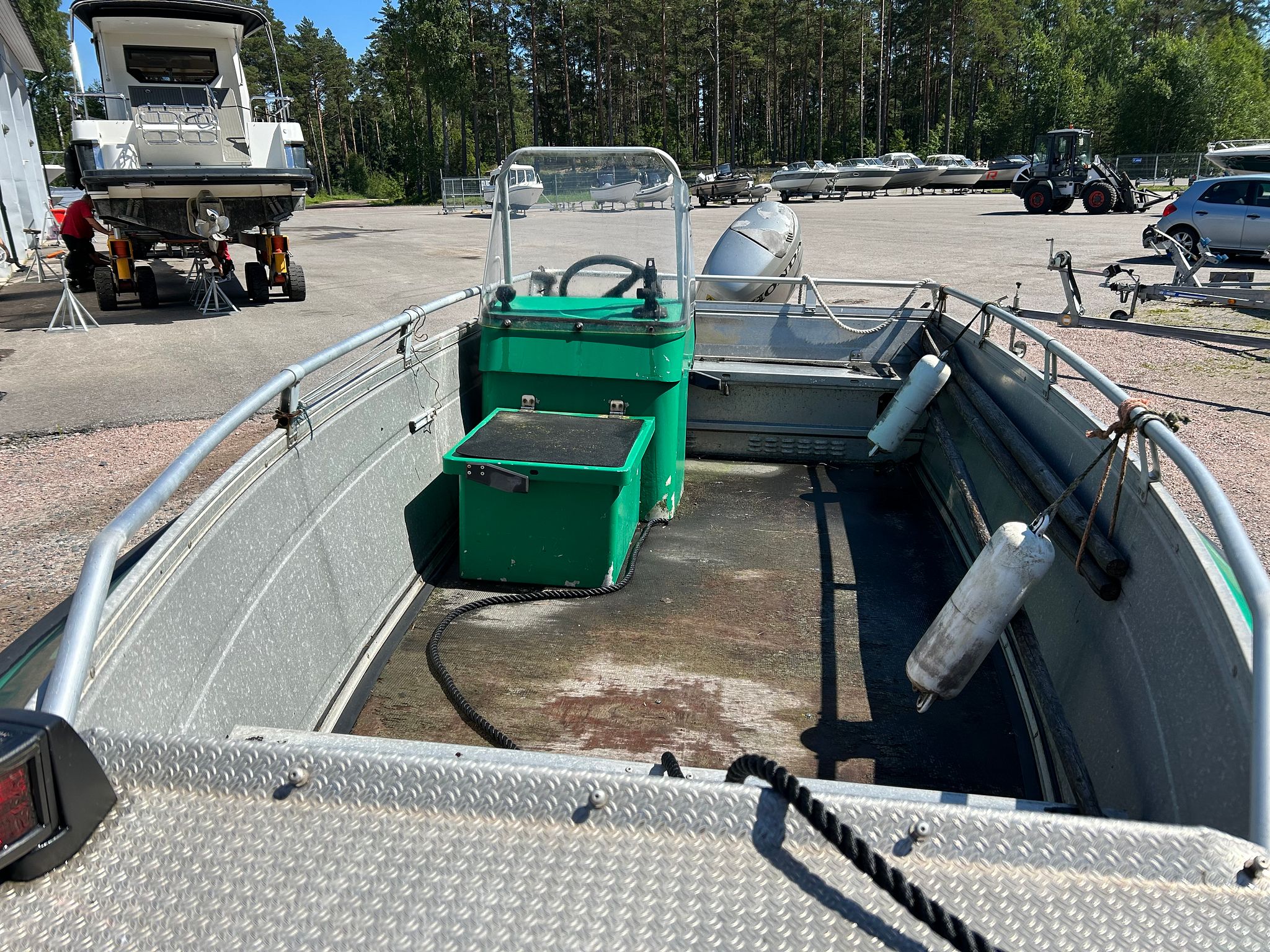 Image 3/9