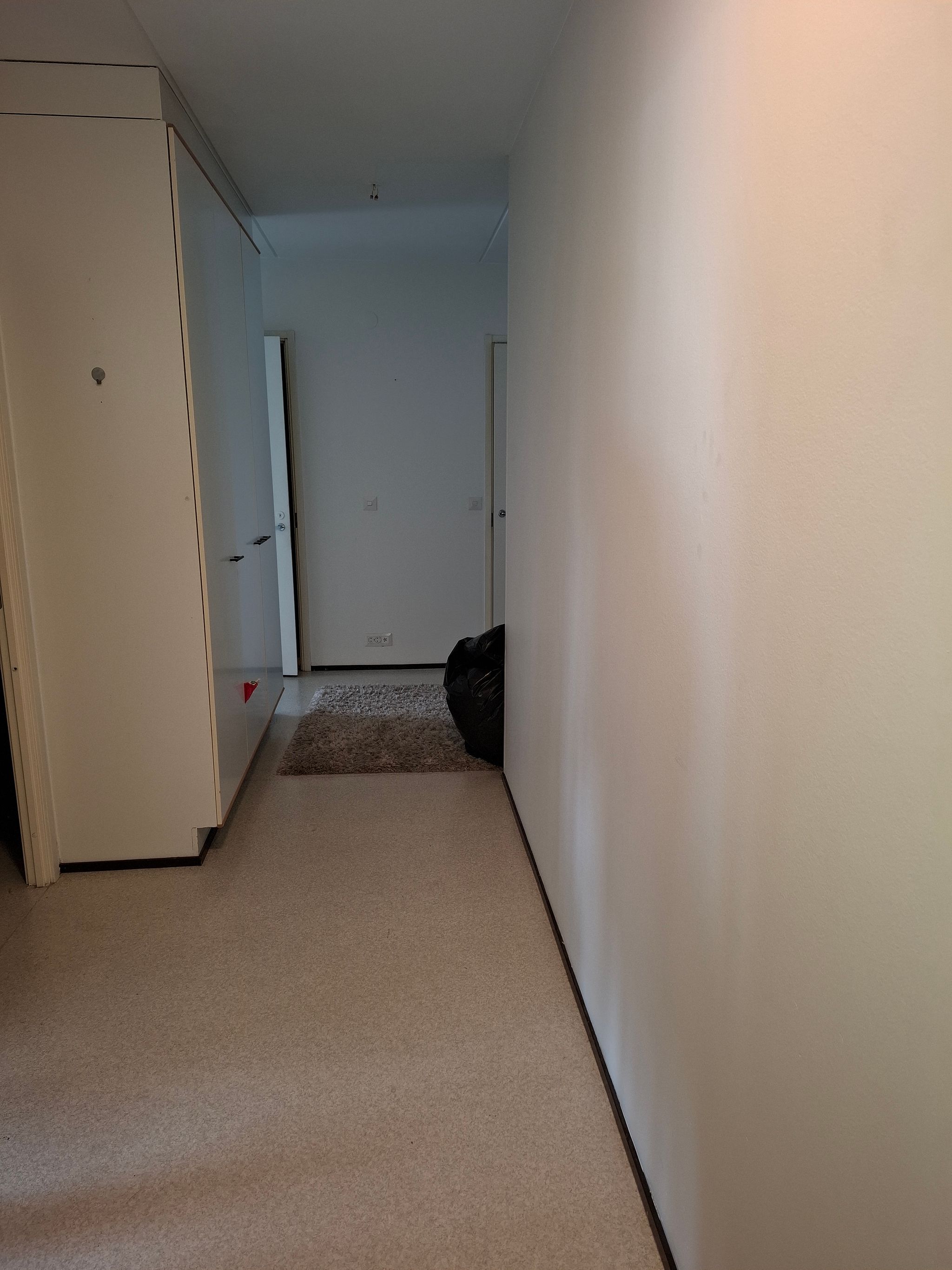 Image 8/13