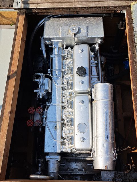 Image 6/6