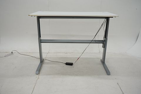 Image 8/9