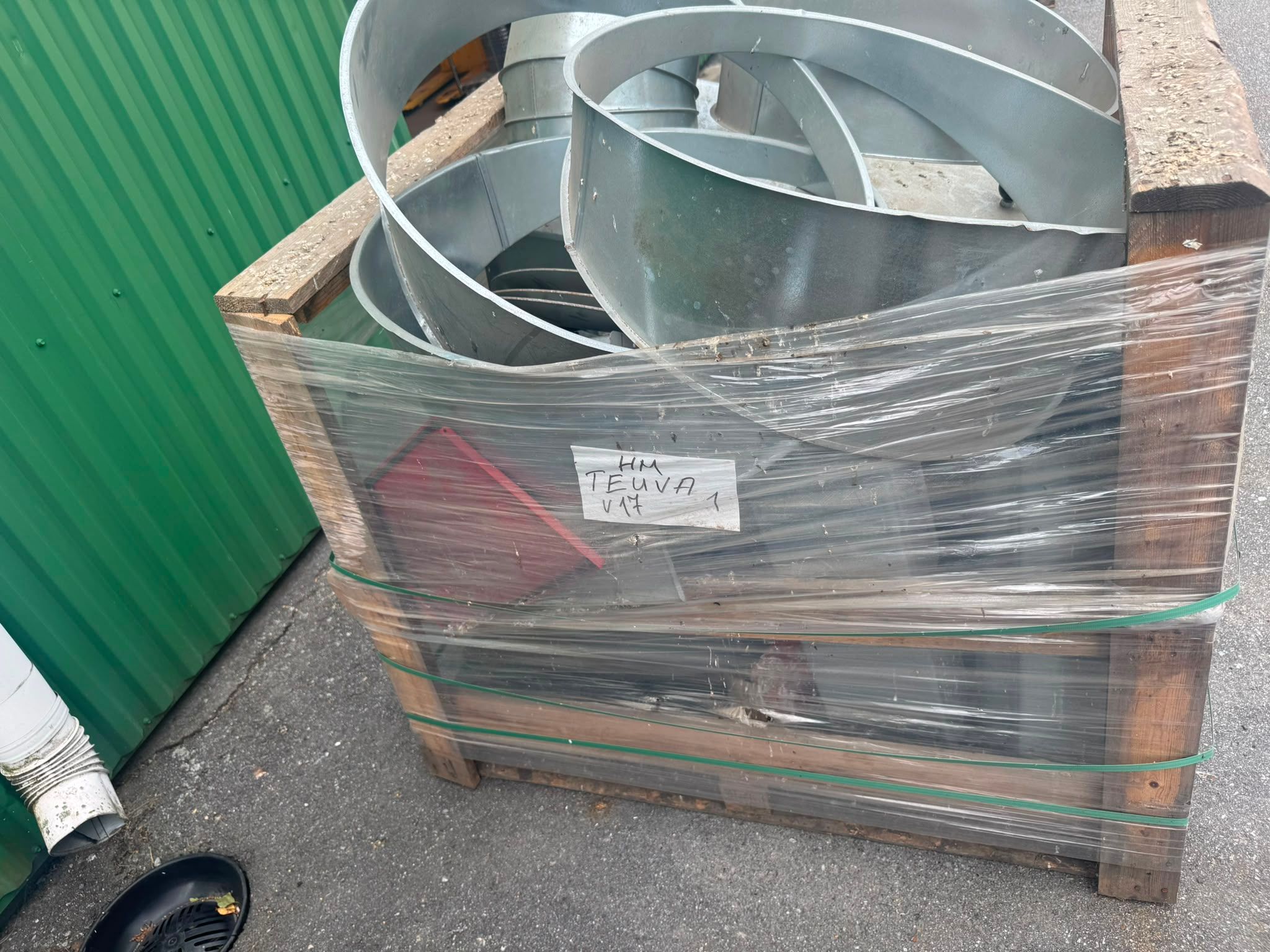 Image 1/4