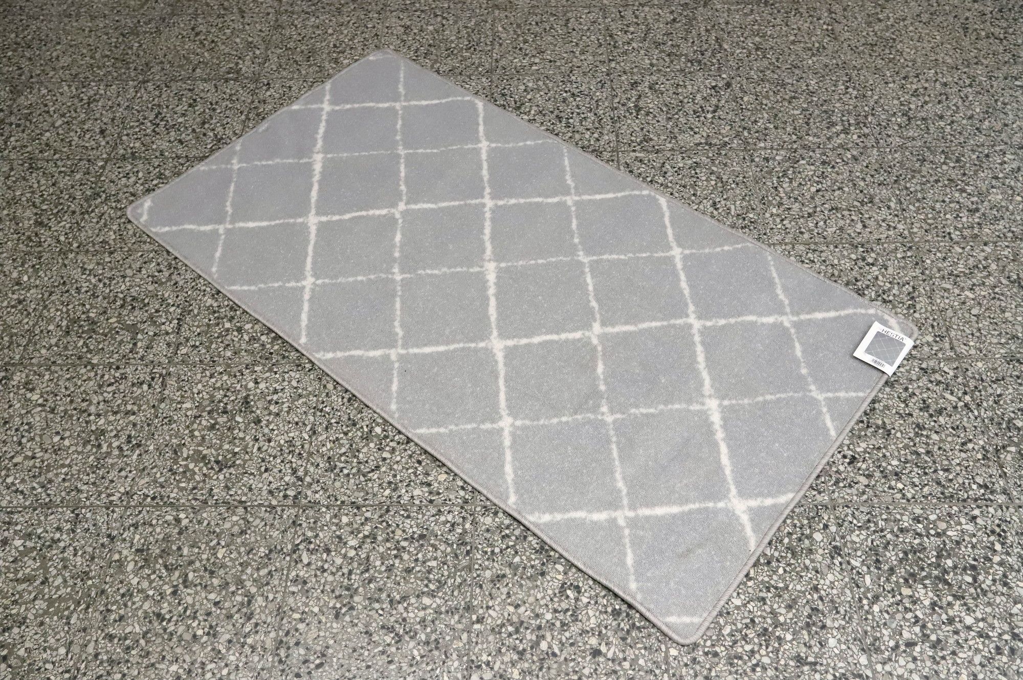 Image 1/8