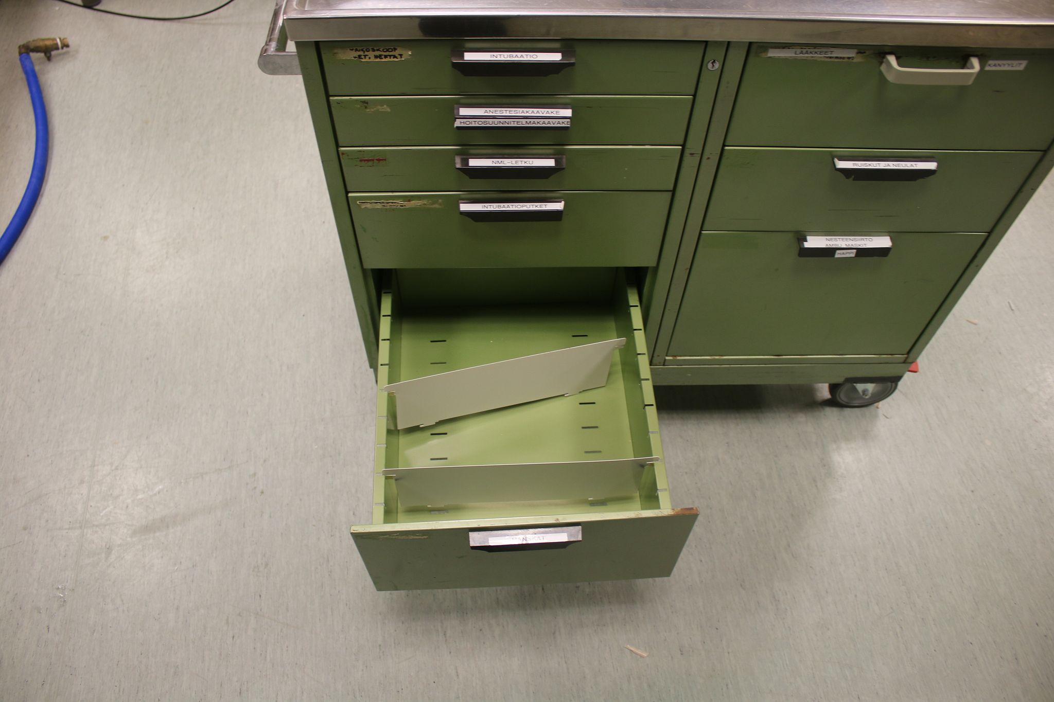 Image 6/9
