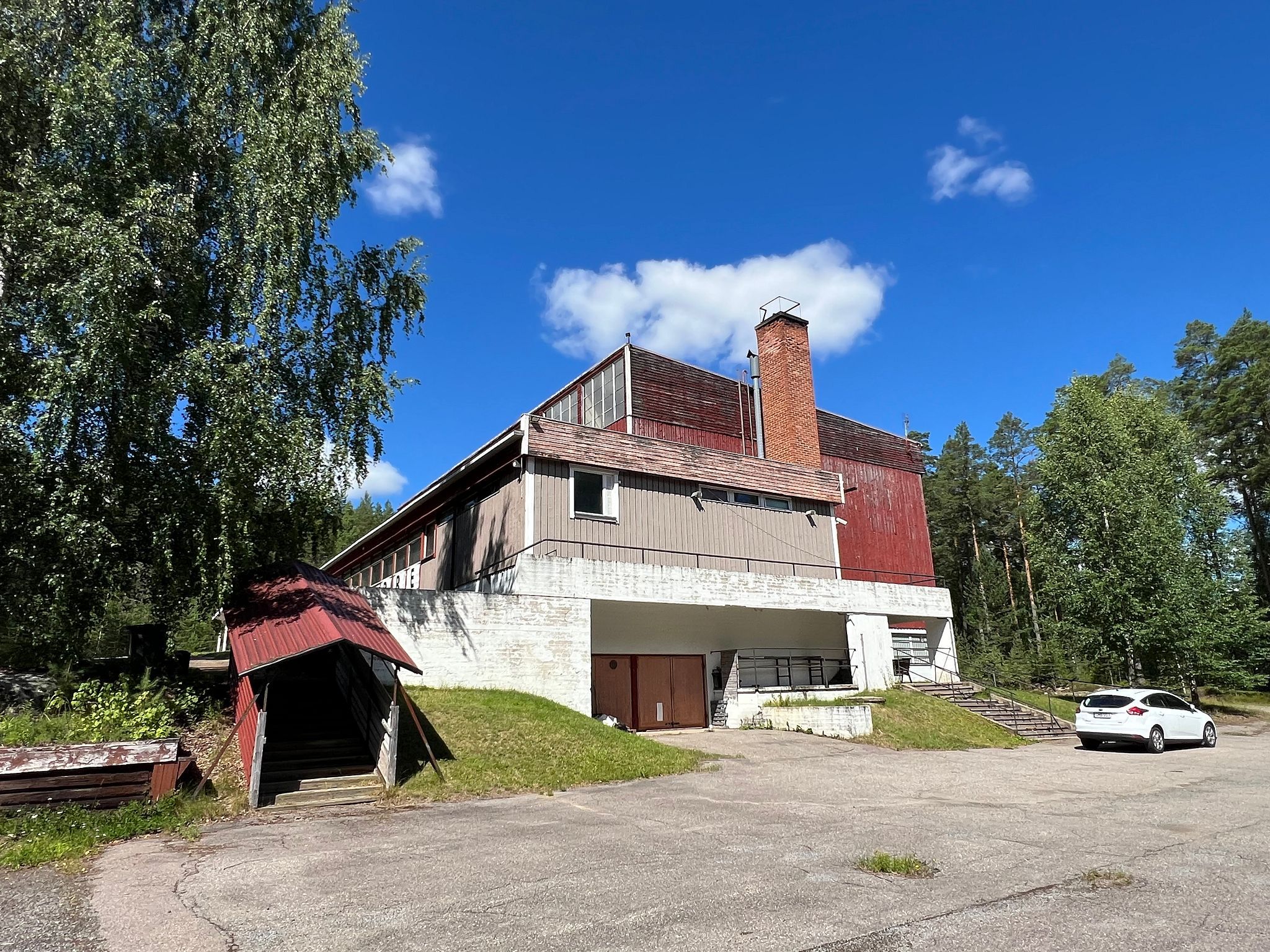 Image 1/17