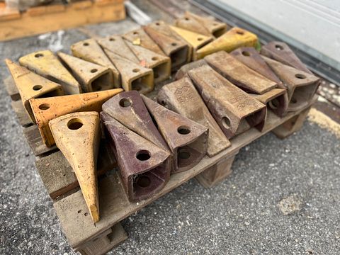 Image 2/7