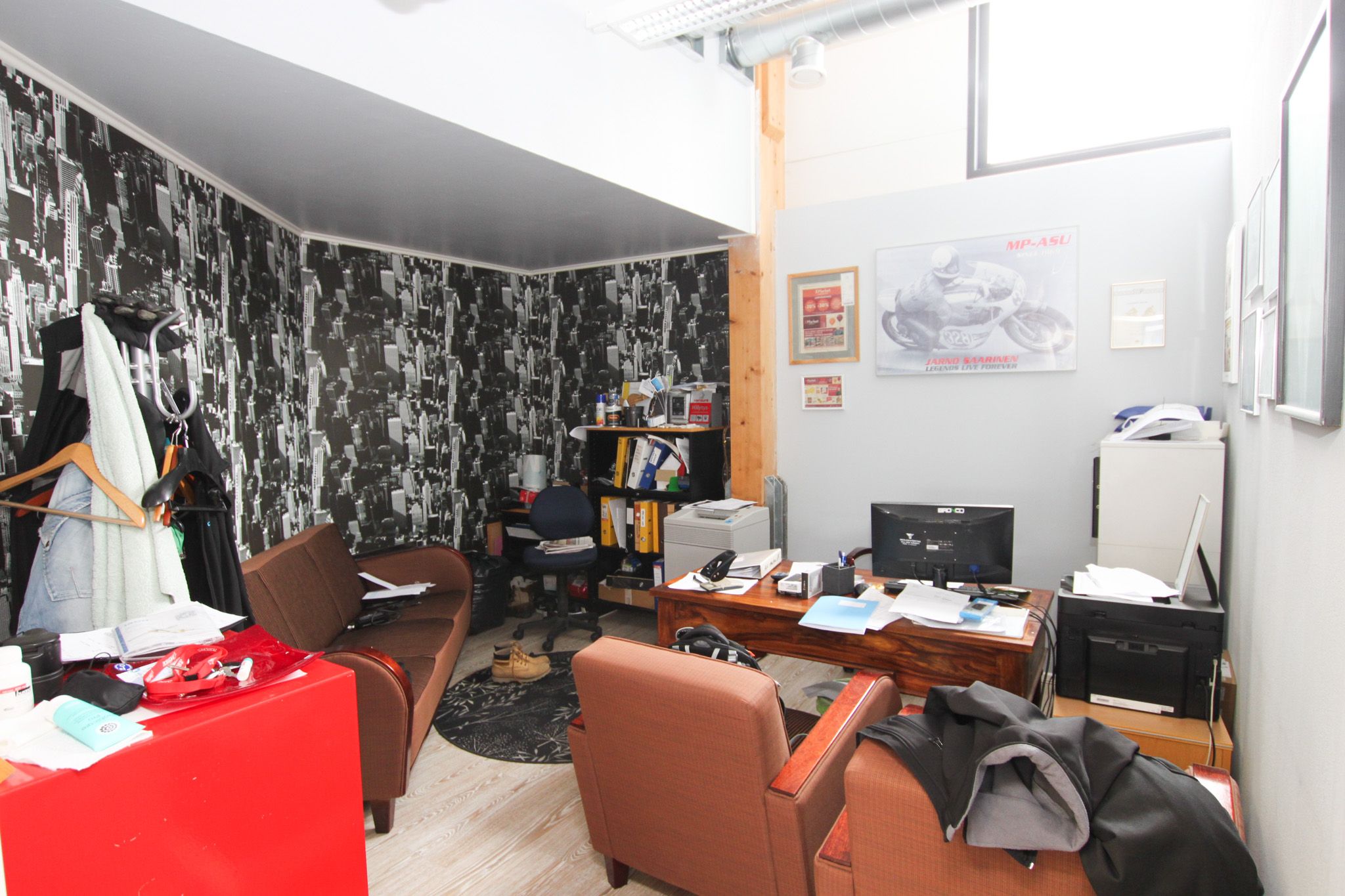 Image 13/19