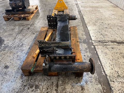 Image 4/6