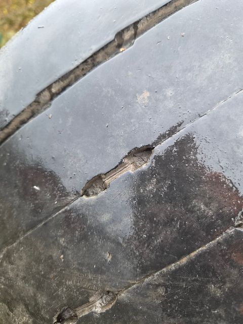 Image 2/5
