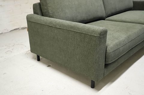 Image 3/12