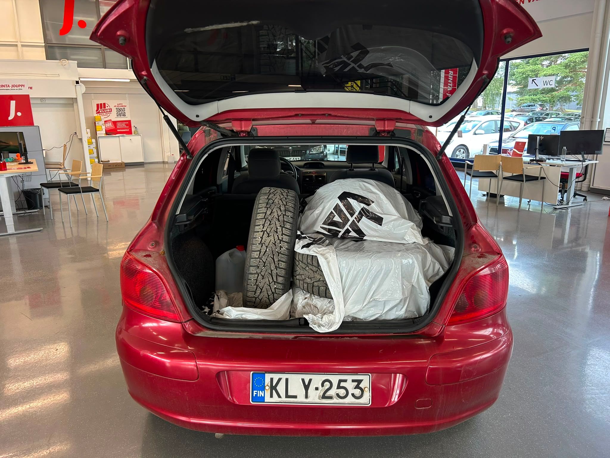 Image 10/19