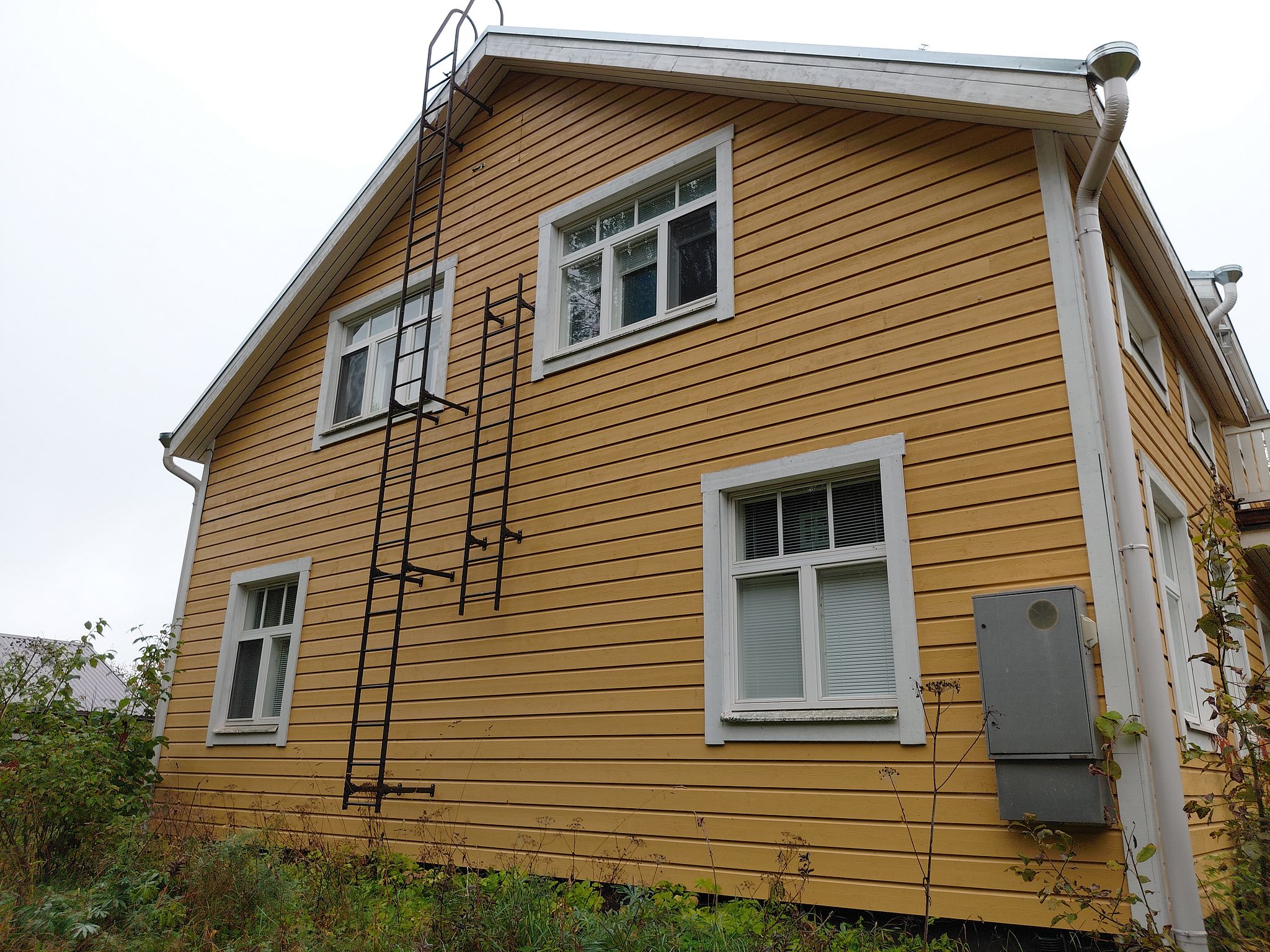 Image 8/131