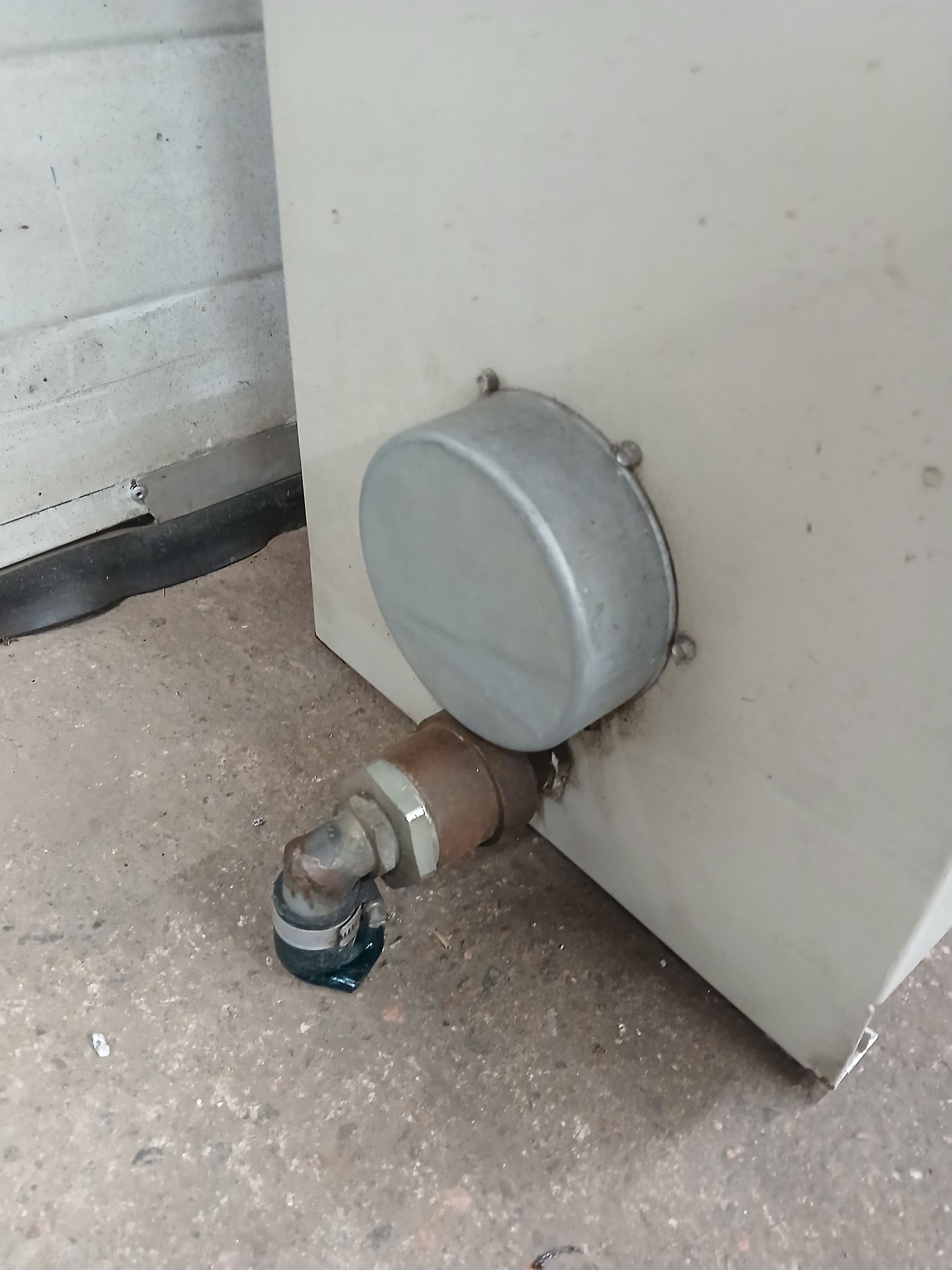 Image 4/19