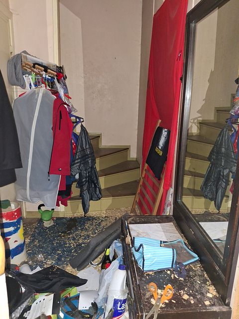 Image 11/19