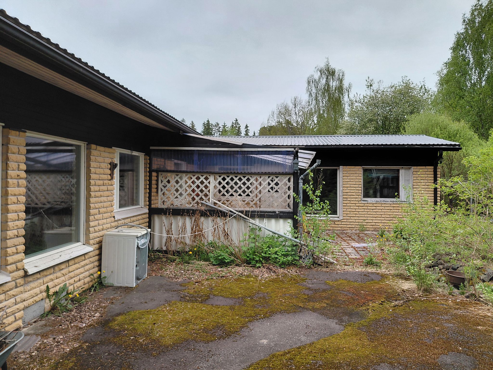 Image 4/40