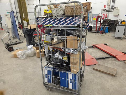 Image 2/5