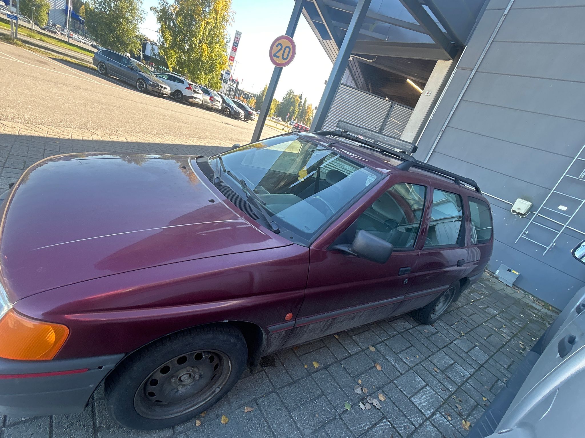Kuva 4/12