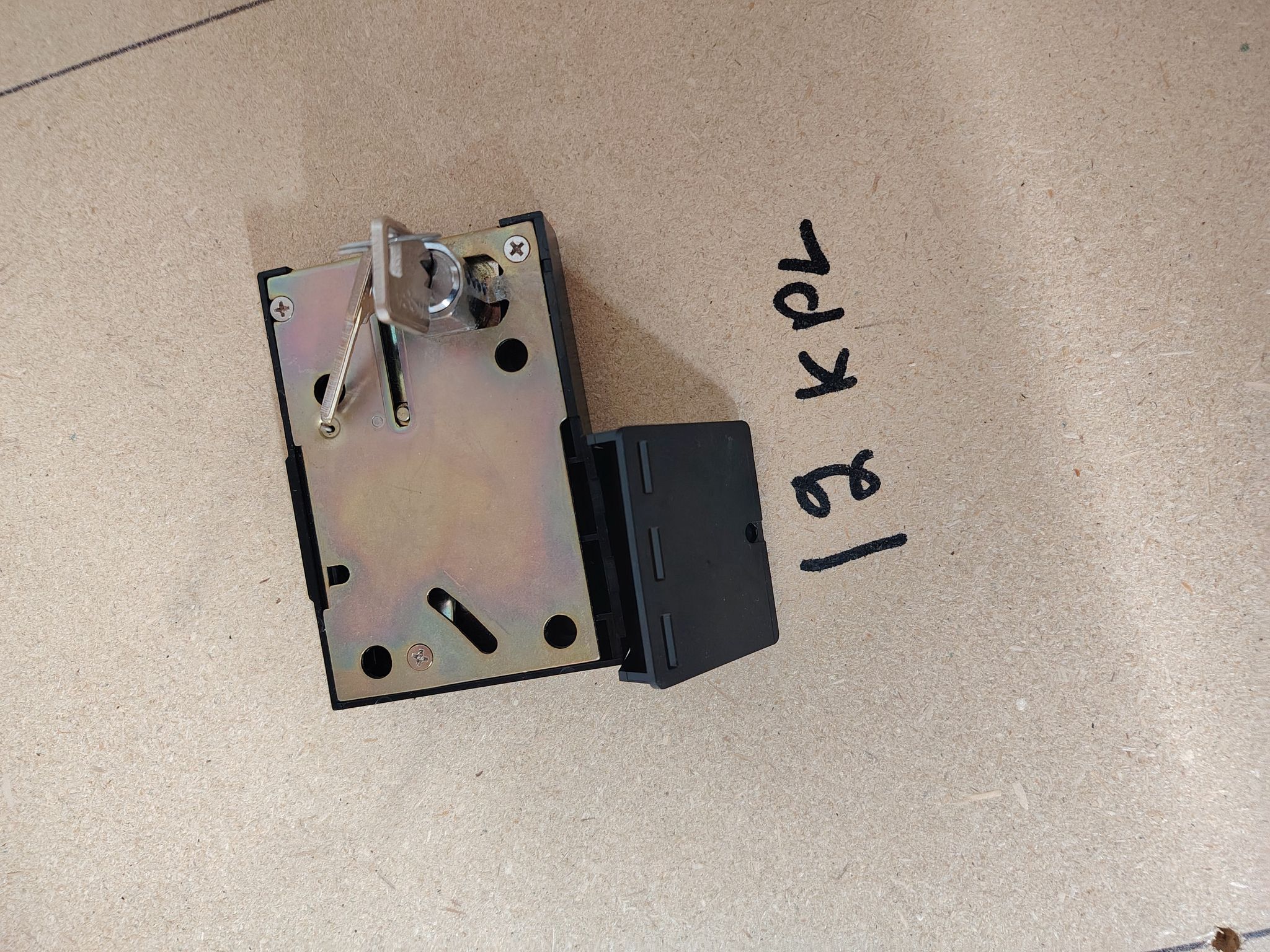 Image 3/6