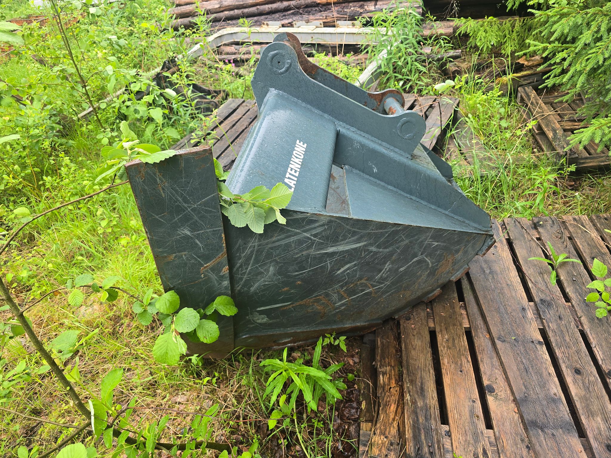 Image 2/4