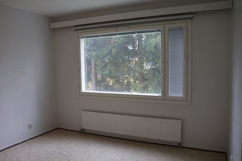 Image 7/12