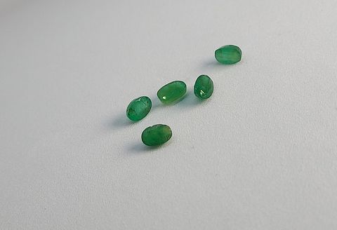 Image 4/6