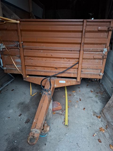 Image 1/4