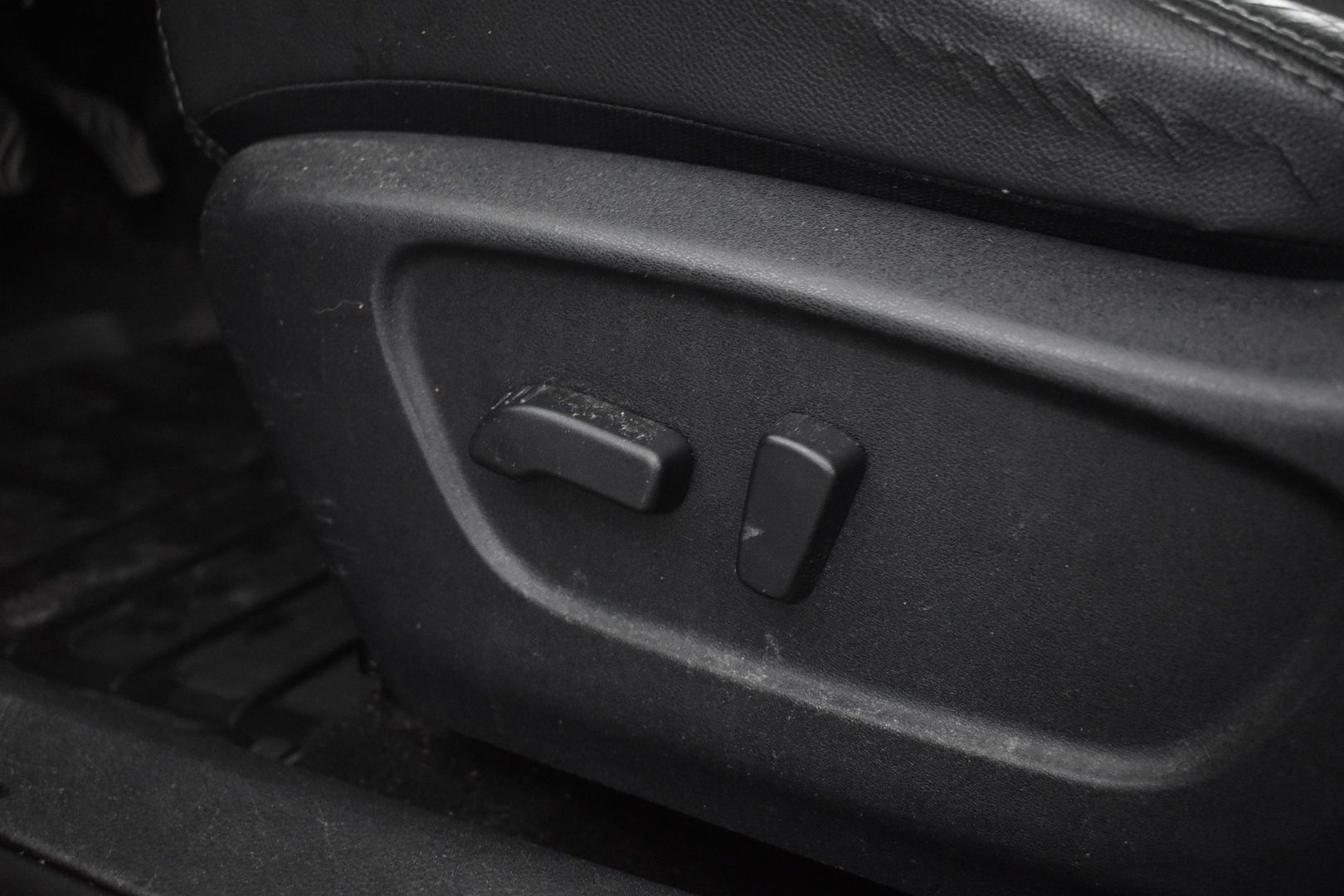Image 14/38