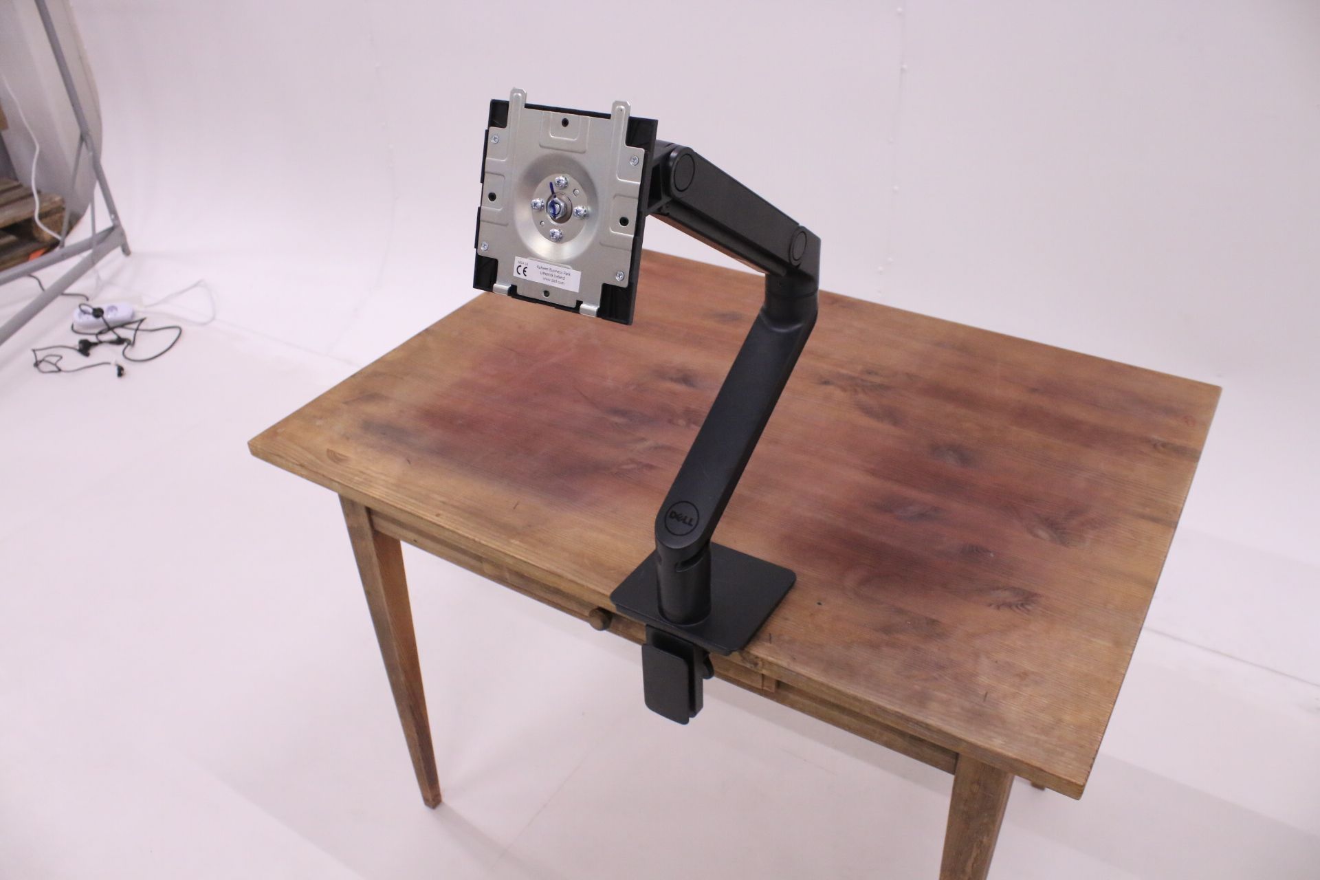 Image 1/6