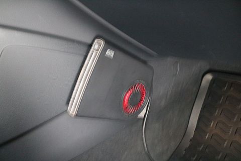 Image 30/38