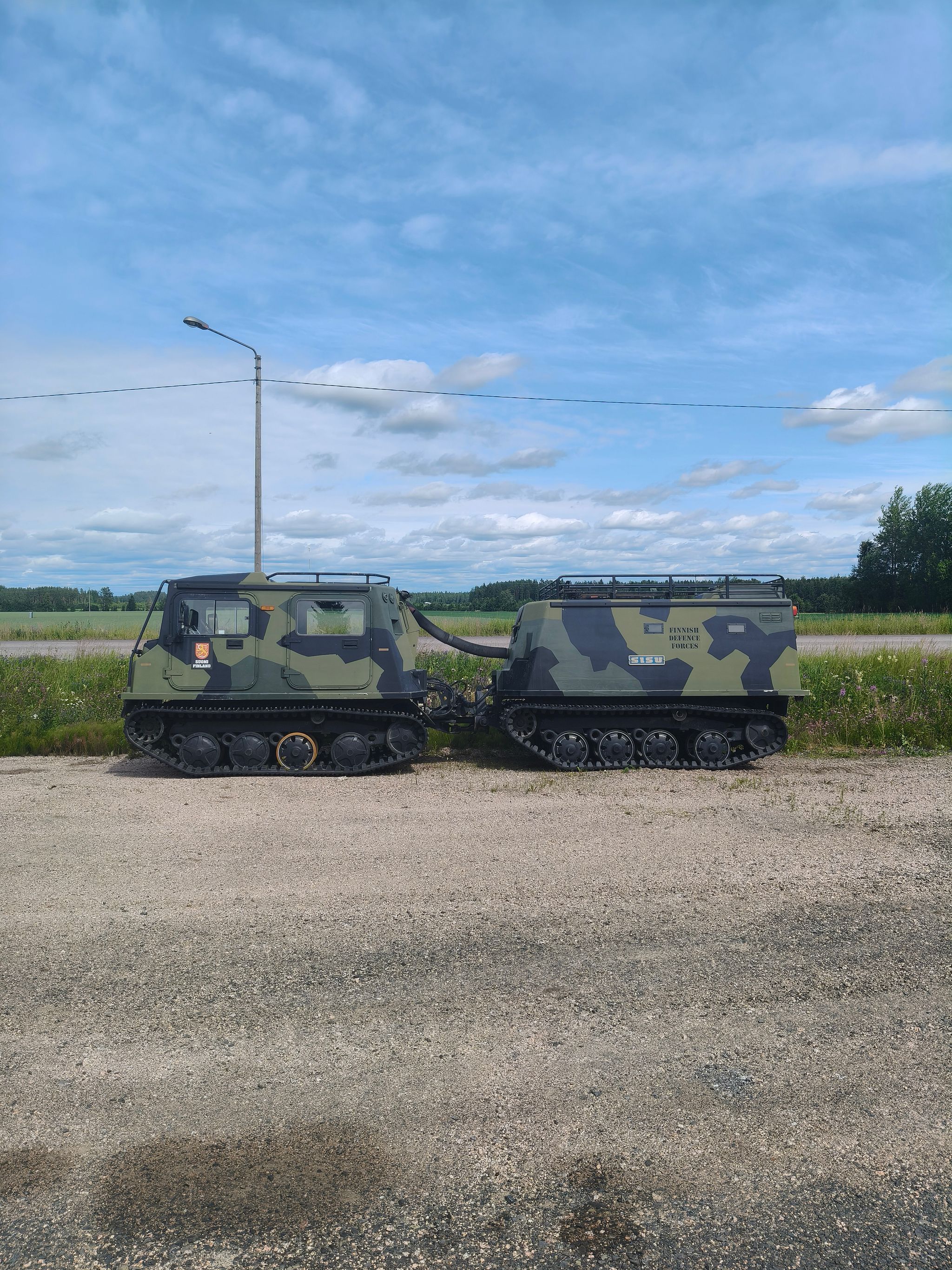 Image 16/23