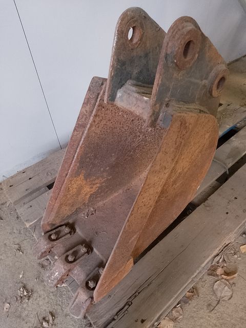 Image 1/4