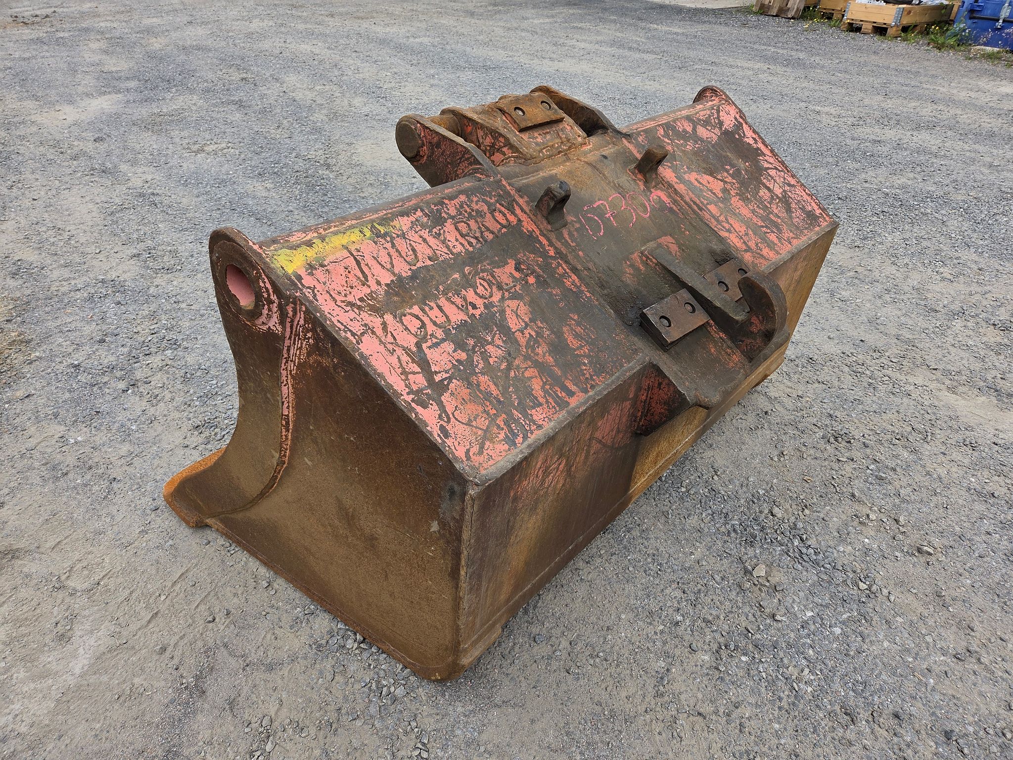 Image 3/4