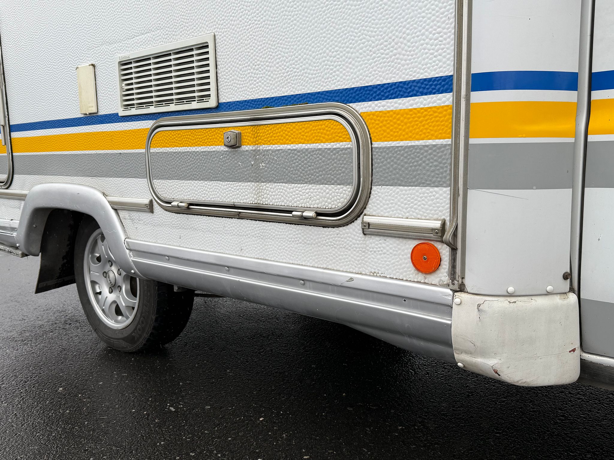Image 9/53