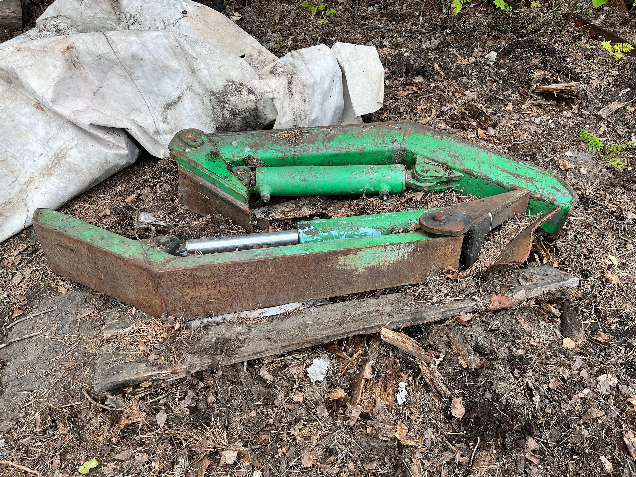 Image 1/3