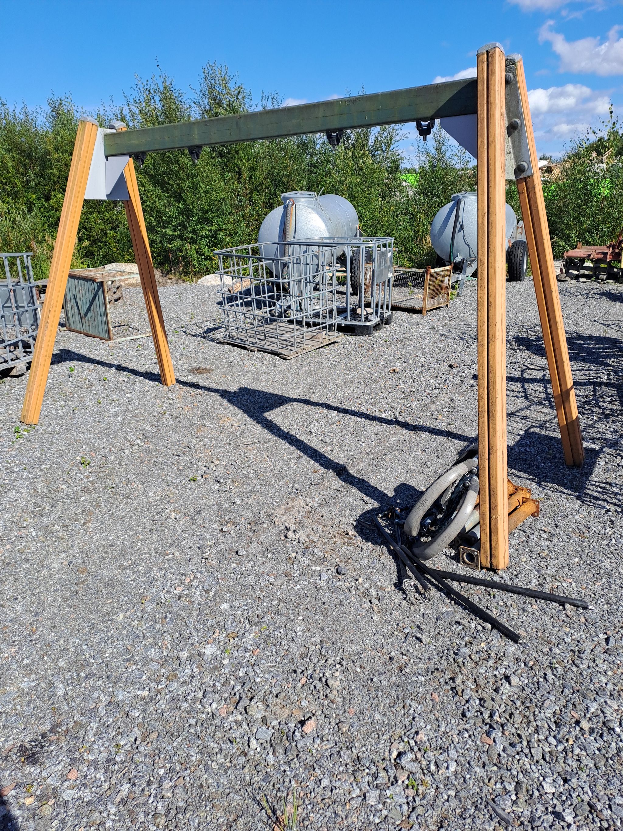 Image 1/3